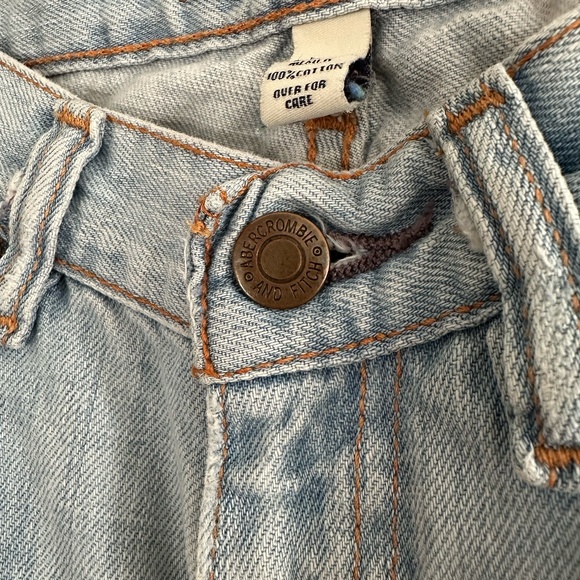 A&F Emma Low Rise Jeans - Picture 7 of 14